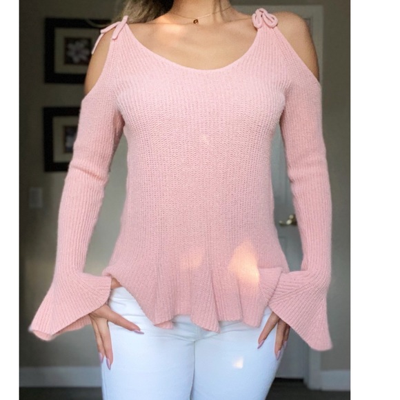 Beautiful Pink Sweater - Picture 1 of 5